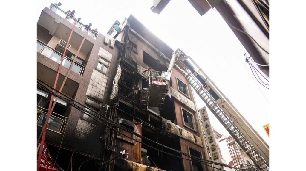 Prime Minister Modi announces ex-gratia of Rs 2 lakh for the dead and Rs 50,000 for the injured in Palam fire