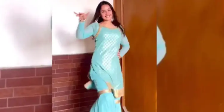 "Qayamat Lakar Manegi": Hasina danced tremendously in Haryanvi suit, you too will lose heart after watching the viral video