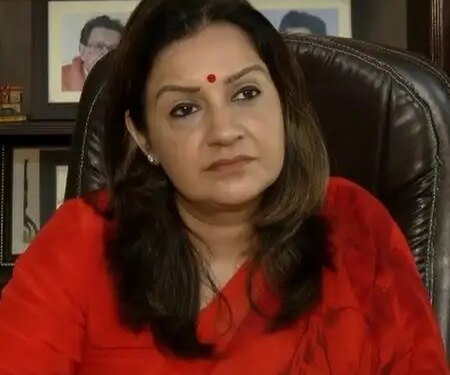 राहुल गांधी महिलाओं का बहुत सम्मान करते हैं : प्रियंका चतुर्वेदी