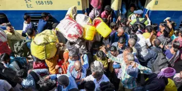 Railways ran five special trains on Prayagraj-Delhi route, passengers got relief