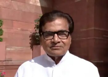 Ram Gopal Yadav raised questions on the transfers of Election Commission, said - this is out of jurisdiction
