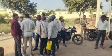 Rudawal: Returning home after harvesting mustard crop, 10-year-old innocent boy died after falling under the wheel of a tractor.