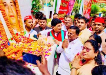SP Baba Saheb Ambedkar Vahini celebrated the birth anniversary of Bahujan Samaj leader Kanshi Ram as PDA Day.
