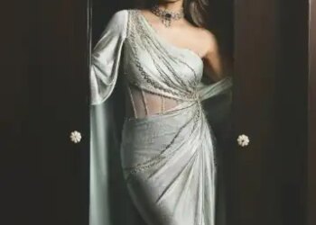 Shilpa Shetty told the correct way of reverse hyper exercise, enumerated many benefits