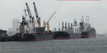 Ship carrying crude oil from Saudi Arabia reaches Mumbai, finds safe passage amidst tension