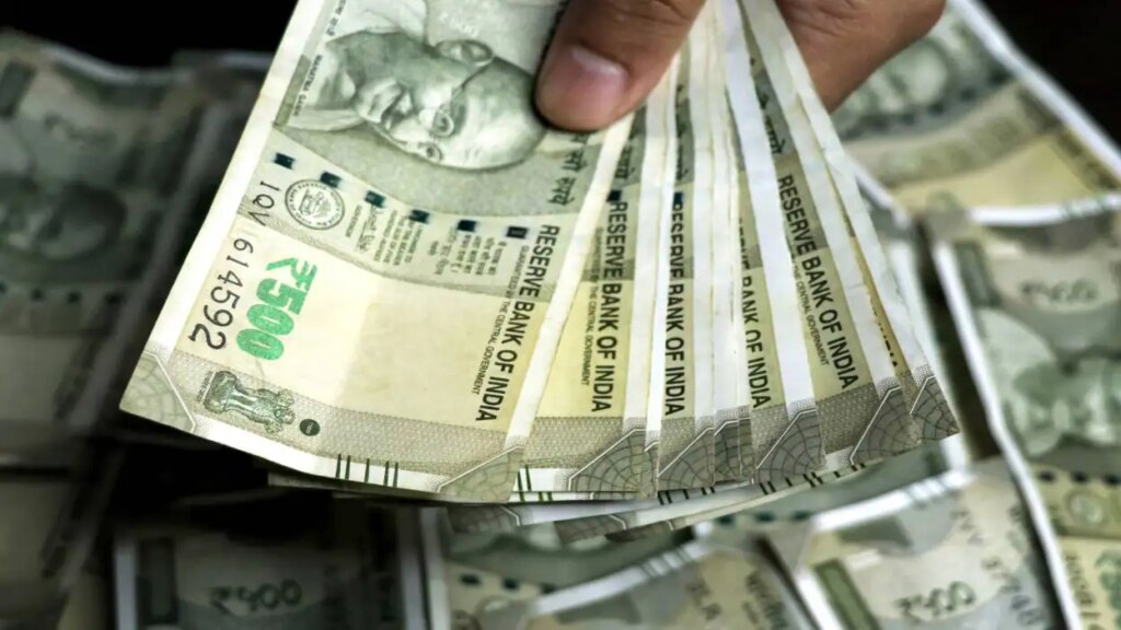 Start these business ideas in the village with an investment of Rs 10,000, you will get huge profits at low cost.