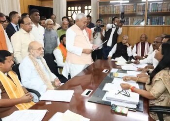 Stir in Bihar politics! CM Nitish Kumar filed nomination for Rajya Sabha, Amit Shah was also present.