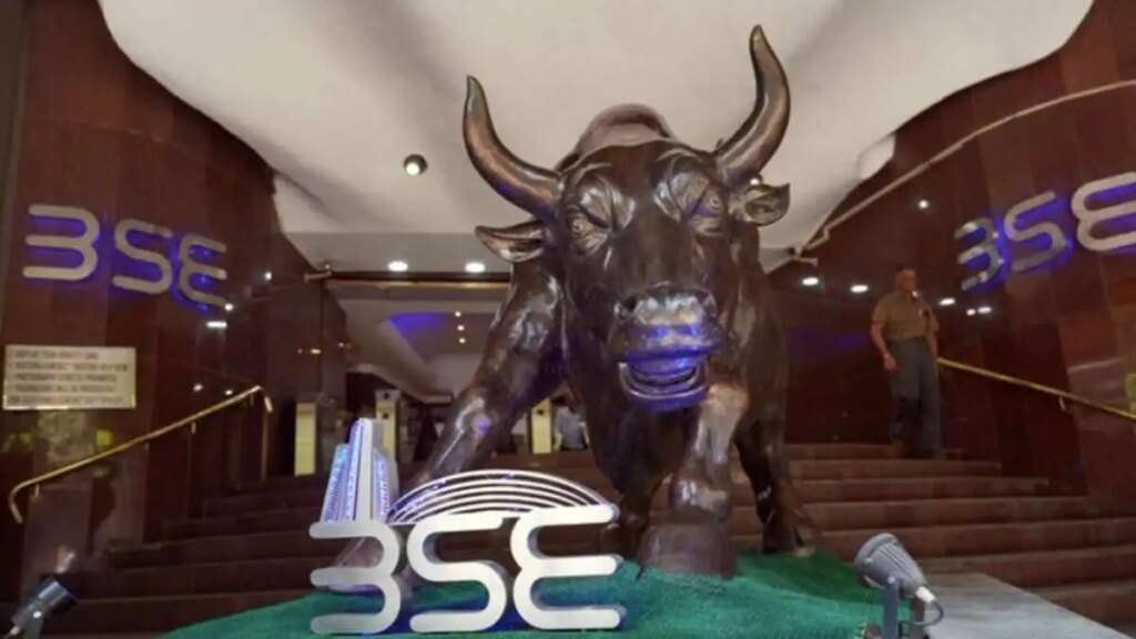 Stock Market Today: Break on three consecutive days of decline, Nifty closed 285 points higher and Sensex 899 points higher.