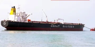 Strait of Hormuz: Good news for India, 2 ships carrying petroleum left, strict security arrangements on the sea route