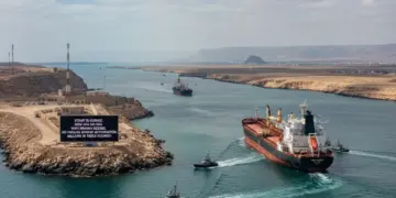 Strait of Hormuz: Iran's new order, ships will not pass without approval, tax worth crores will have to be paid