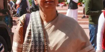 Tamil Nadu elections: Kanimozhi likely to contest assembly elections, indicating DMK's efforts to expand in southern states
