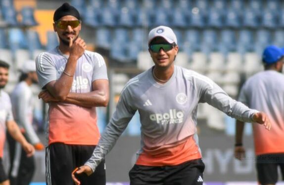 'They need two keepers', Abhishek Sharma seen having fun with Arshdeep Singh