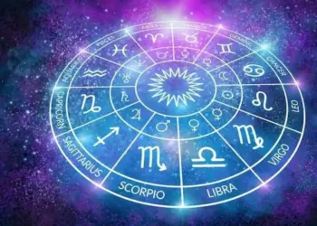Today, on the day of Chhoti Holi, the luck of these zodiac signs will shine in Malavya Rajyoga, read the horoscope from Aries to Pisces in one click.