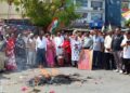 Udaipur: Congress's ruckus against fuel shortage and increase in gas prices, effigy of central government burnt at Delhi Gate.