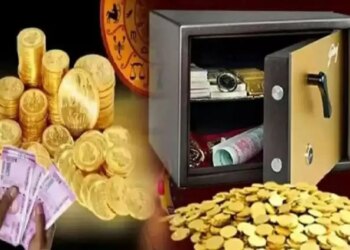 Vastu Tips: Keep money and cash cupboard in these directions, wealth will increase and wealth will never end.