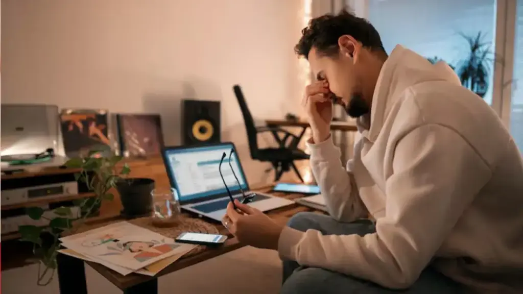 Why do people keep working despite not being happy? Know what is this new trend of Job Hugging