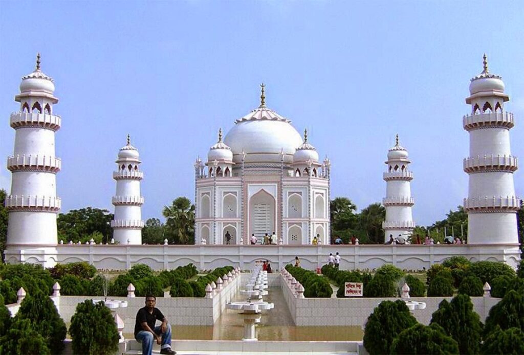 ≡ 6 Amazing Replicas of Taj Mahal Around the World ➤ Brain Berries