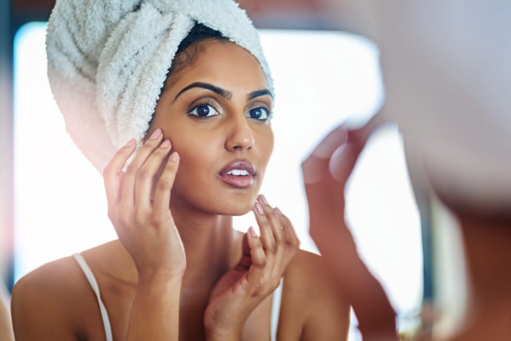 ≡ 6 effective face packs for winter 》 Her Beauty