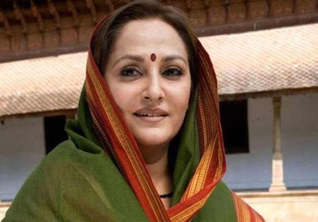 ≡ Income tax raid turned this actress's life upside down, she was left alone in her marriage with the father of 3 children, politics gave support - Jayaprada's life was surrounded by controversies ➤ Brain Berries