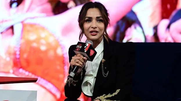≡ Malaika Arora showed satisfaction on being called a "sex symbol", know the story behind it ➤ Brain Berries