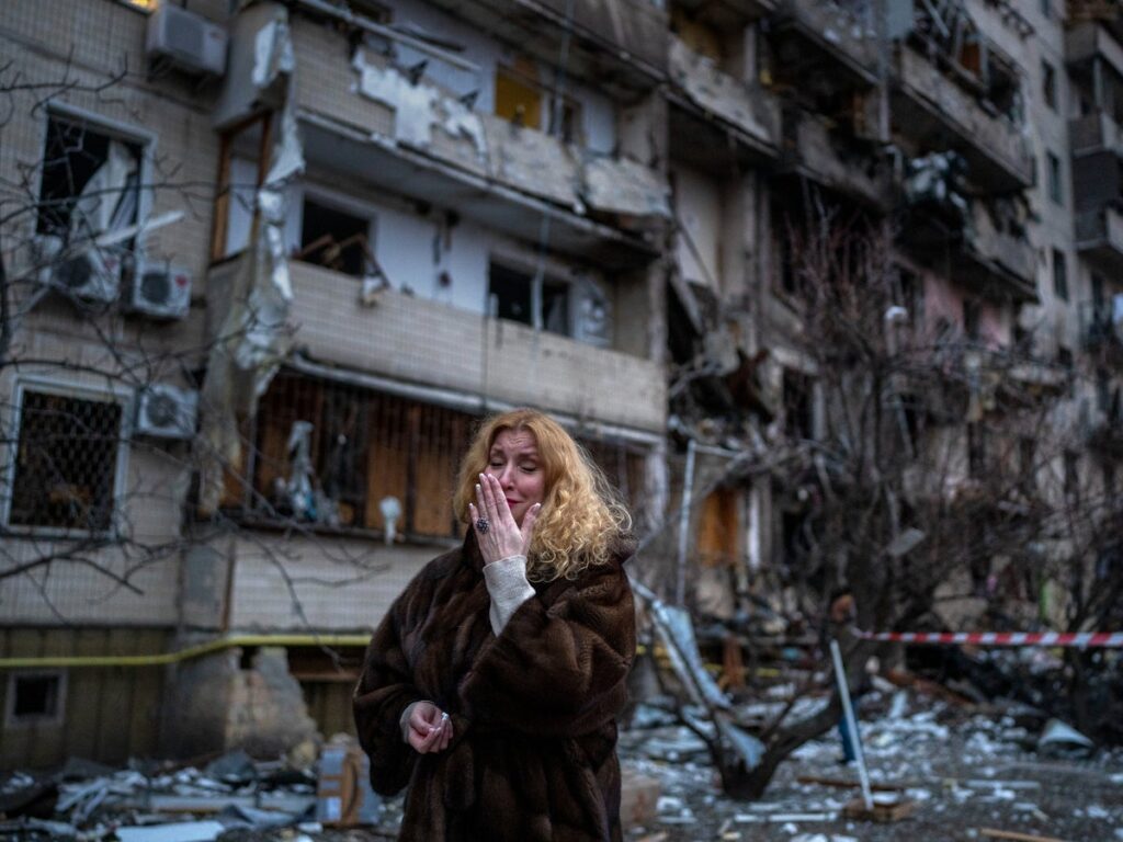 ≡ Some moments shared by civilians during the Russia and Ukraine war 》 Her Beauty