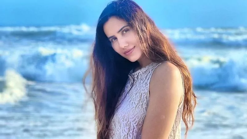 ≡ Sonali Segal's morning routine and mysterious '100 Splash Technique' 》 Her Beauty