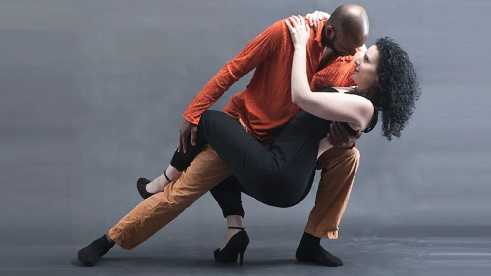 ≡ Top 5 Kizomba dance videos that will make you want to dance 》 Her Beauty