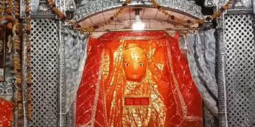 Crowd of devotees in UP on Hanuman Jayanti: Long queues at Hanuman Setu in Lucknow, 10-day festival begins in Varanasi