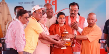 CM Yogi started 'Somnath Swabhiman Yatra' from Lucknow, said - Sanatan faith is firm despite centuries of attacks
