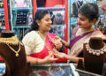 Amid US-Iran tension, gold and silver opened with a fall of almost half a percent.