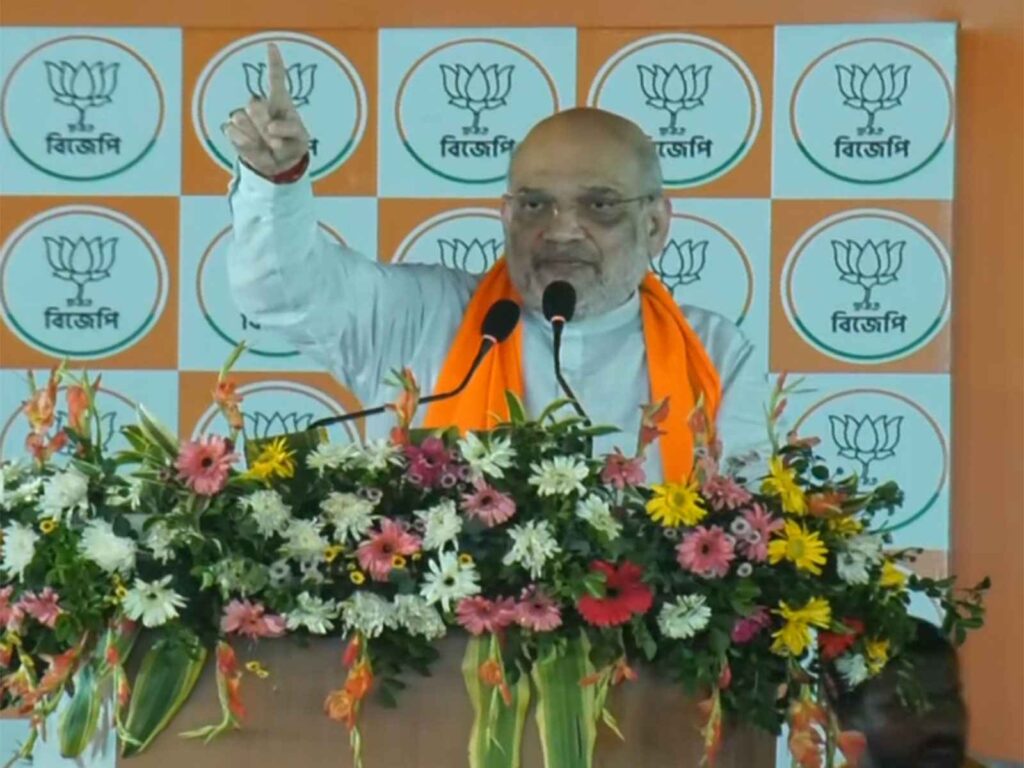 Be a little ashamed Mamta didi, being a woman you could not protect your sister: Amit Shah's attack