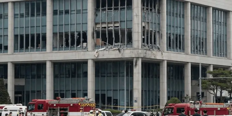 Big attack by Iran in Kuwait, buildings of government ministries destroyed, ban on coming to office yesterday.