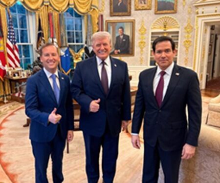 Big meeting at the White House: Ambassador Sergio Gore meets the President; India-America friendship sealed