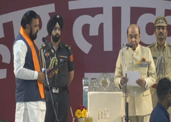 Bihar: Samrat Chaudhary took oath as Chief Minister, Vijay Chaudhary and Bijendra Prasad Yadav became Deputy CMs.