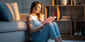 Books are not only effective in providing entertainment and knowledge but also in curing diseases, know the benefits of bibliotherapy.