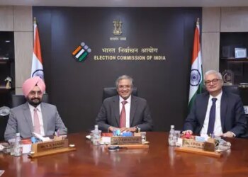 Bumper voting in Tamil Nadu and West Bengal, Commission expressed happiness over historic voting after independence