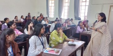 Career counseling session on the subject of study abroad was held in Kanodia College.