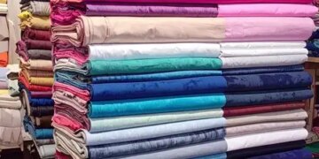 Cotton clothes are another name for relief in scorching heat, choosing light colors is also important.