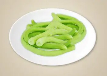 Cucumber gives coolness to both body and mind, keep yourself away from diseases in summer.