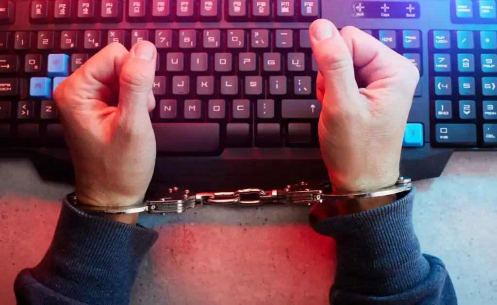Cyber ​​​​thugs will be controlled! Know how 'Abhay' system will identify digital arrest and fake notices