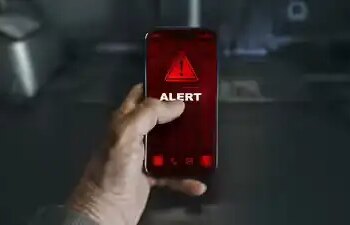 Data Theft Alert: These dangerous apps hidden in your mobile are spying, remove them now otherwise you will suffer losses.