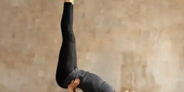 Doing this yoga for 20 minutes in the evening will relieve stress and give you better sleep.
