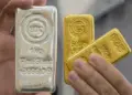 Gold Silver Price: Gold became expensive by Rs 1500 and silver by Rs 4000 in one stroke, know today's latest prices before buying.