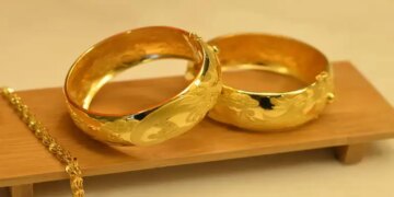 Gold Silver Price Update: Gold and silver become cheaper! Prices fell at the beginning of the week, see today's latest prices here