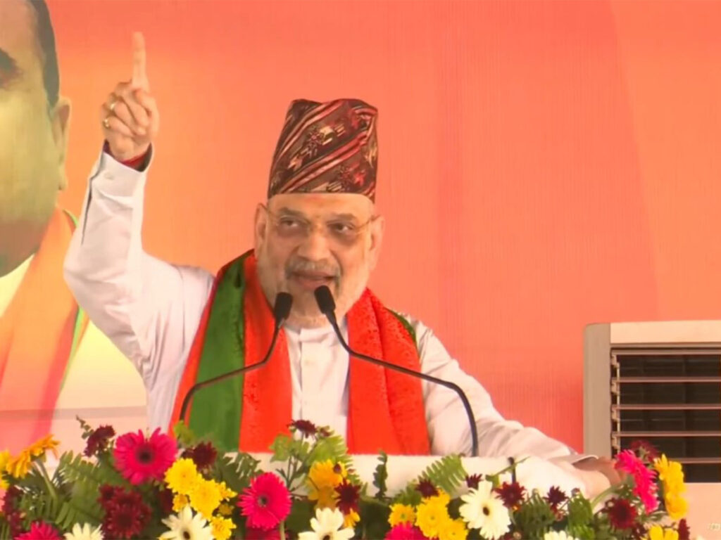 'Gorkha movement cases will end', Amit Shah made a big promise in Darjeeling rally