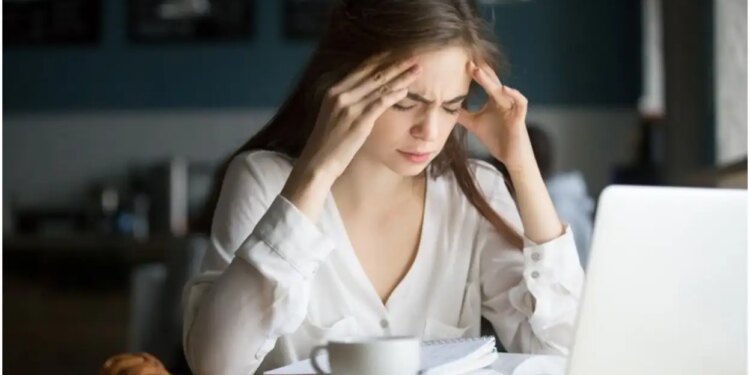 Headache Alert: Frequent headaches can be a sign of migraine or high blood pressure, know 5 big reasons