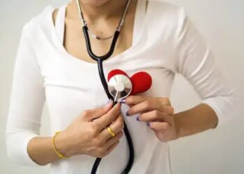 Heart disease is a big threat not only for men but also for women; Unexpected signs can become fatal