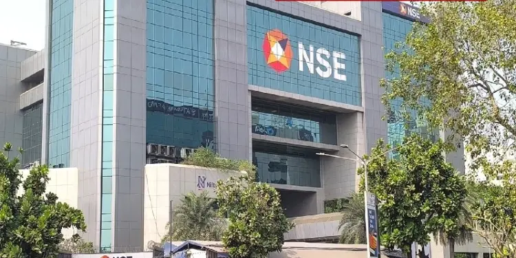 Heavy fall in stock market, Sensex and Nifty fell by more than 2% after Donald Trump's speech.