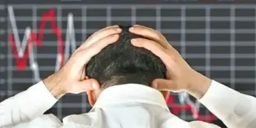 Heavy selling in Sensex, market shaken by 800 points fall, investors lost ₹2 lakh crore in 5 seconds