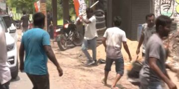 High voltage violence in Bengal amid elections, clash between Kabir supporters and TMC workers